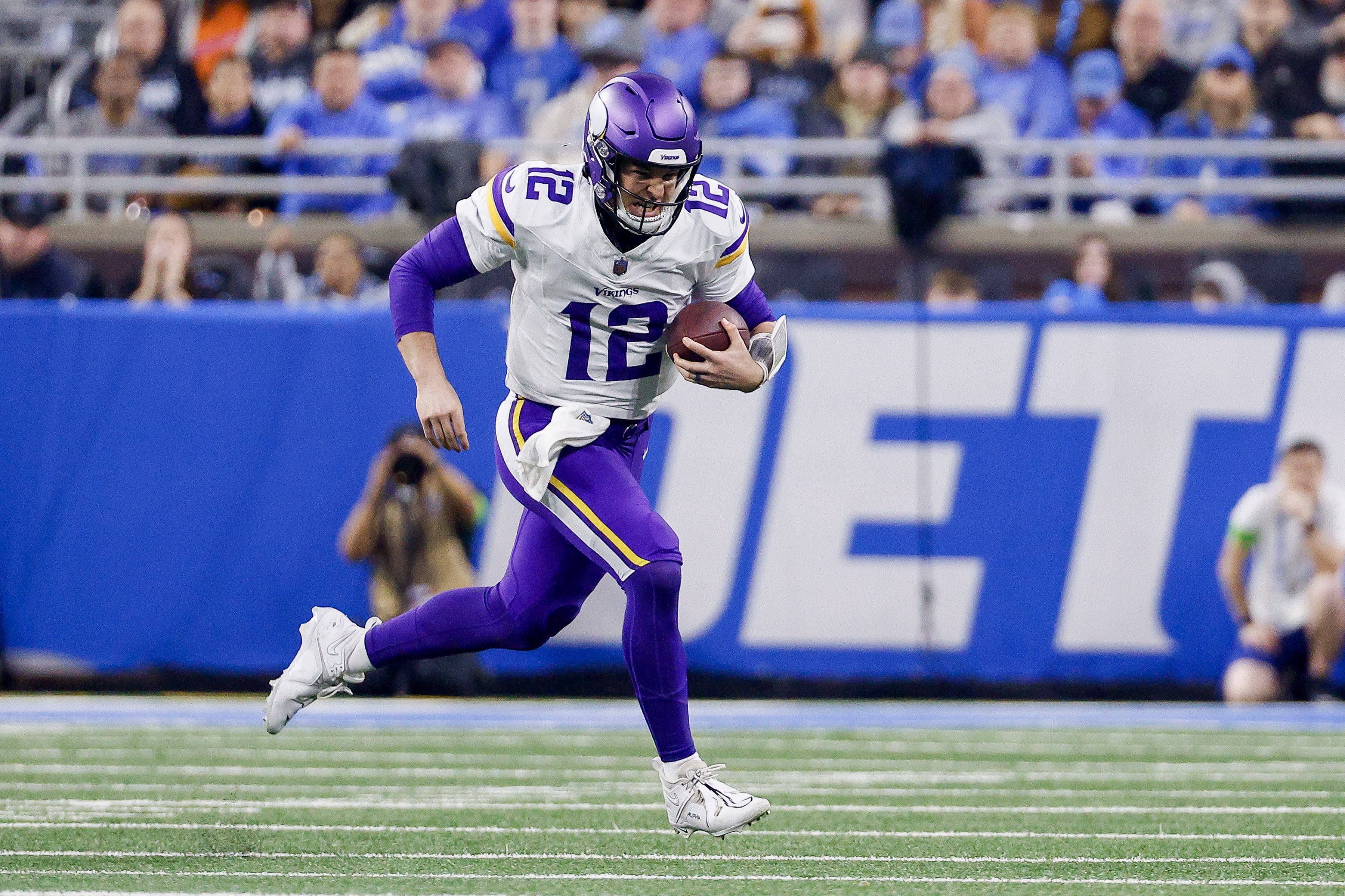 The Minnesota Vikings Could Be Angling to Keep Both First Round Picks