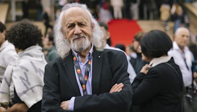 Montxo Armendáriz presenta la restauración de 'Tasio' en el Festival de Cannes