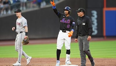 Offense comes to life as Mets beat Diamondbacks, 10-9, for consecutive wins