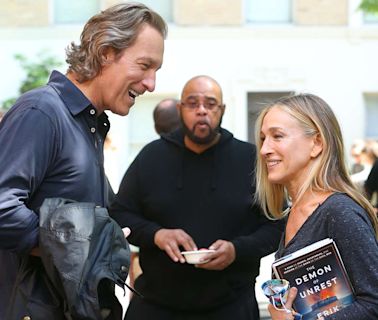 Sarah Jessica Parker Beams on Set of “And Just Like That” as She Reunites with John Corbett