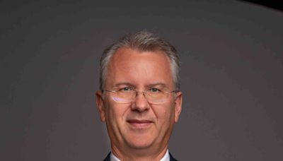 Julius Baer employs head of Swiss market