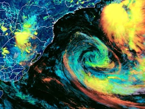 Chile, en alerta: llegó el ciclón con intensas lluvias y produjo daños en viviendas