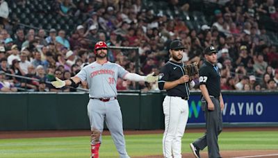 Mike Ford, who batted .150 for Cincinnati Reds, signs with Japan's Yokohama DeNA BayStars