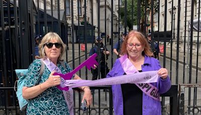 WASPI women from Paisley travel to Downing Street to fight for compensation