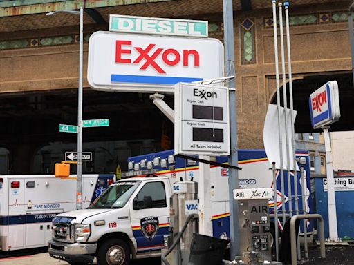 ExxonMobil obtiene el respaldo de los accionistas tras una controversia ambiental