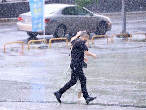 準氣象／雷雨快又急「擴散到平地」！冰雹熱區曝 全台燒番薯體感40度