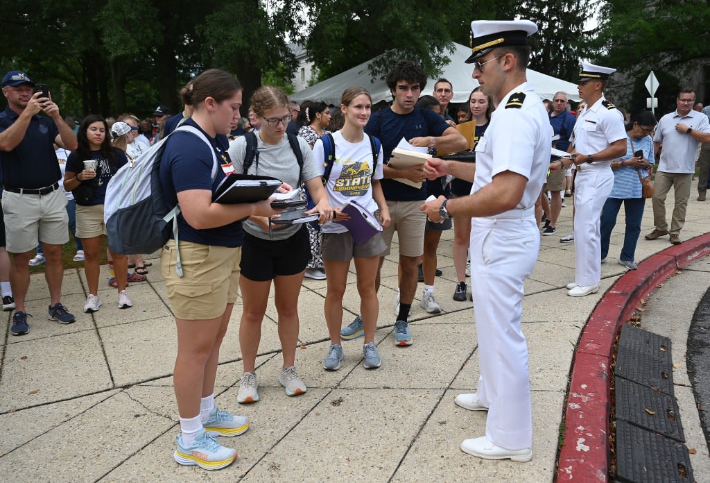 Nearly 1,200 students arrive at Naval Academy for Induction Day: ‘Plebes come in knowing that they know nothing’