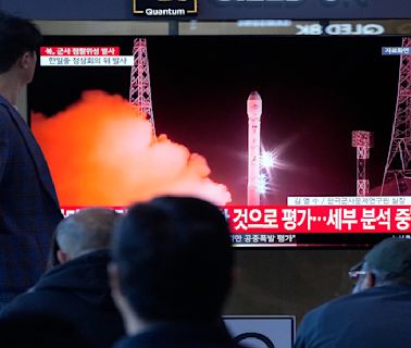 北韓發射軍事偵察衛星 新型火箭爆炸失敗！再獲俄援│TVBS新聞網