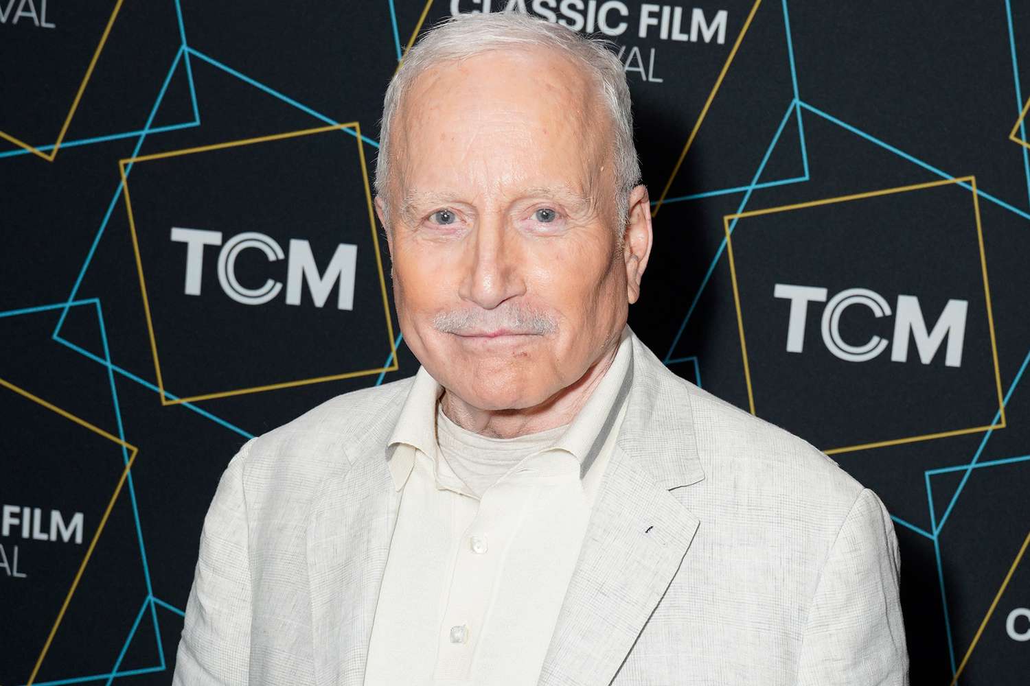 Richard Dreyfuss causes theater walkout with reportedly misogynistic comments at 'Jaws' screening