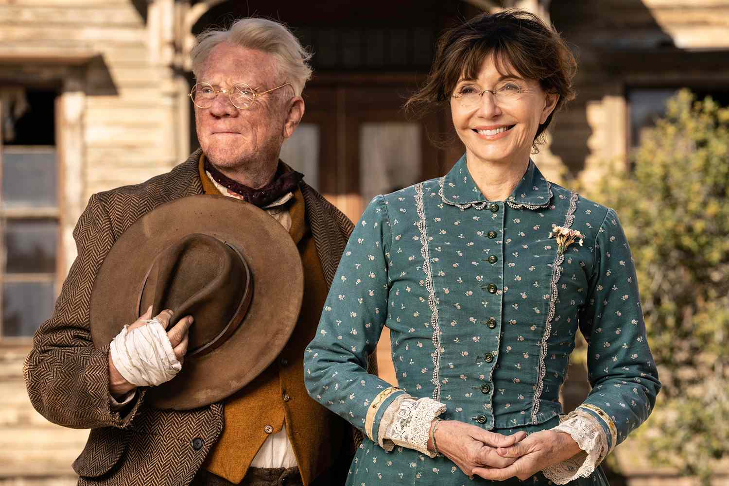 Malcolm McDowell Says Working with Ex Mary Steenburgen Again Felt Like 'Putting on a Pair of Comfortable Slippers'