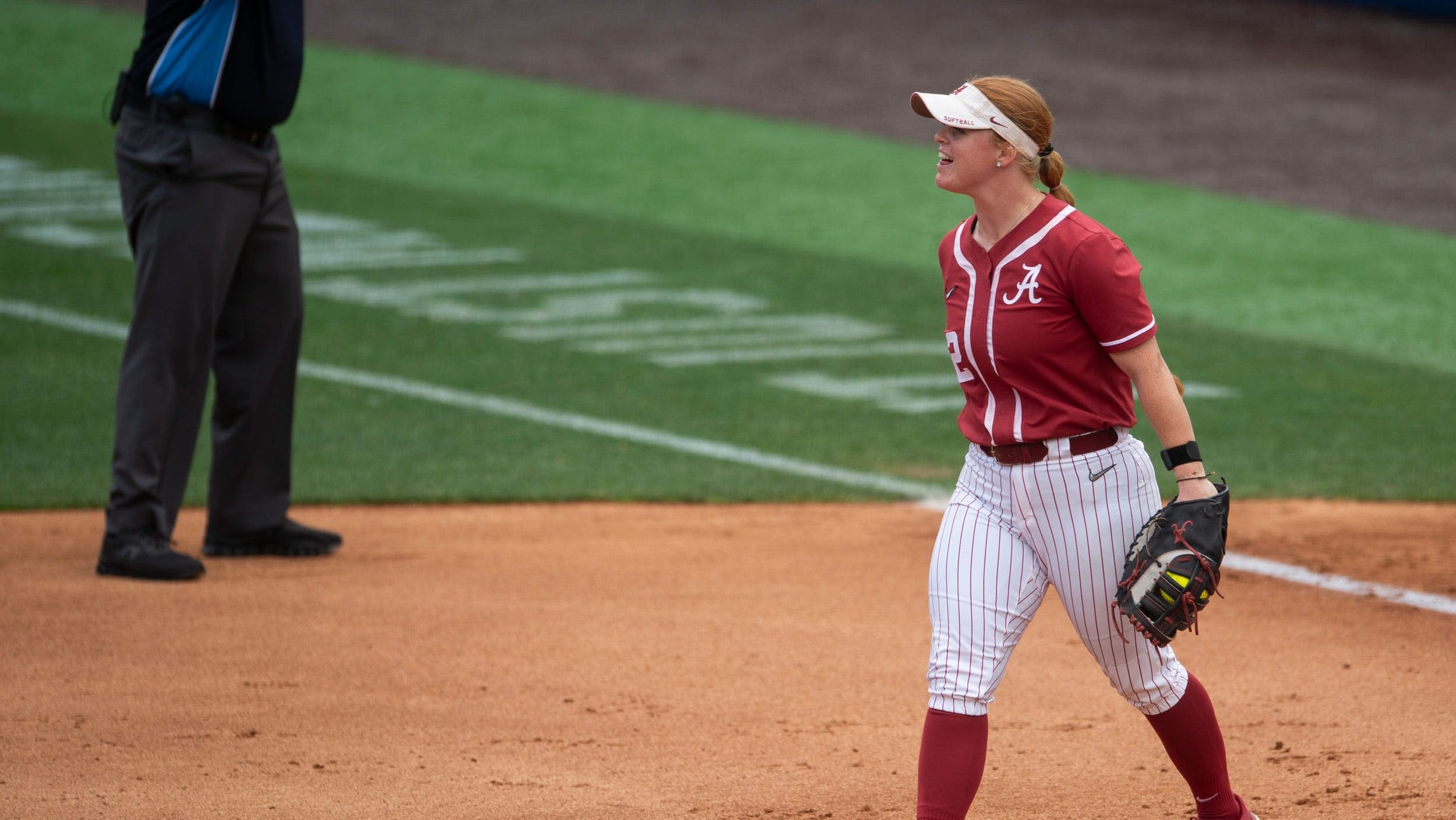 Alabama softball drops Women's College World Series opener as UCLA hits deciding home run