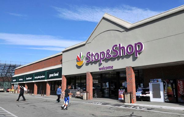 Stop & Shop closing 32 underperforming grocery stores in the Northeast