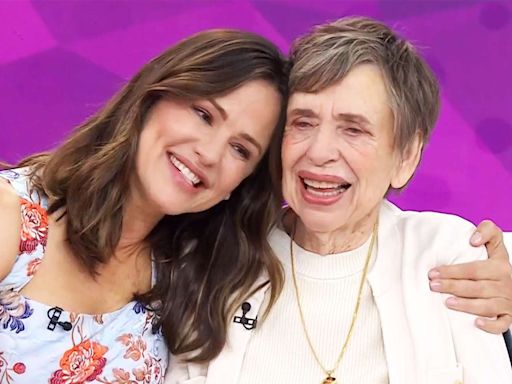 Jennifer Garner's Mom Was 'So Worried About Being a Widow' When Husband Died After 59 Years of Marriage