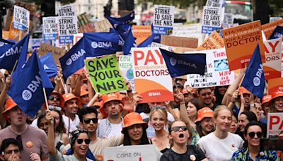 U.K. Government Offers 22% Pay Rise To Striking Public Doctors
