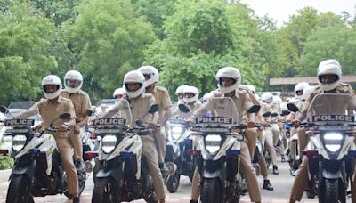 Suzuki Delivers 40 Customised V-Strom SX 250 Motorcycles To Gurugram Police - News18