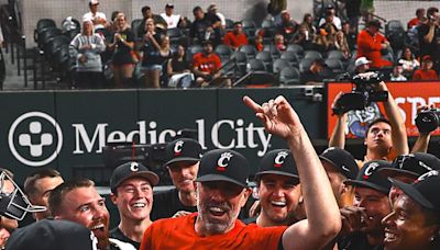 Cincinnati Bearcats baseball stays alive in Big 12 tournament by beating Texas