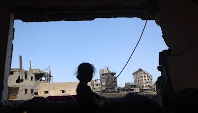 Bombardeos israelíes siguen en Gaza, antes de nuevas negociaciones de tregua