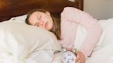 Fin del mito: 7 beneficios de dormir la siesta sólo por 30 minutos, según expertos en neurología