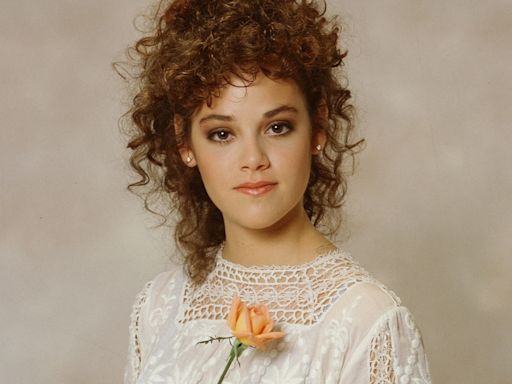 The Terrifying Rebecca Schaeffer Murder Details: A Star on the Rise and a Stalker's Deadly Obsession - E! Online