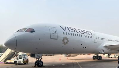 Vistara Receives Best Airline Title in India and Aisa by Skytrax, Deets Inside - News18