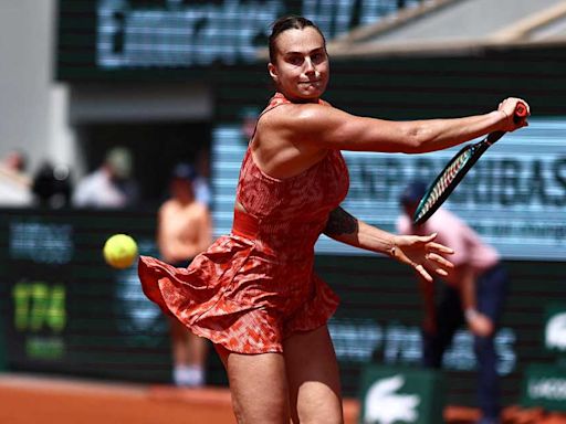 Aryna Sabalenka avanza con autoridad en Roland Garros