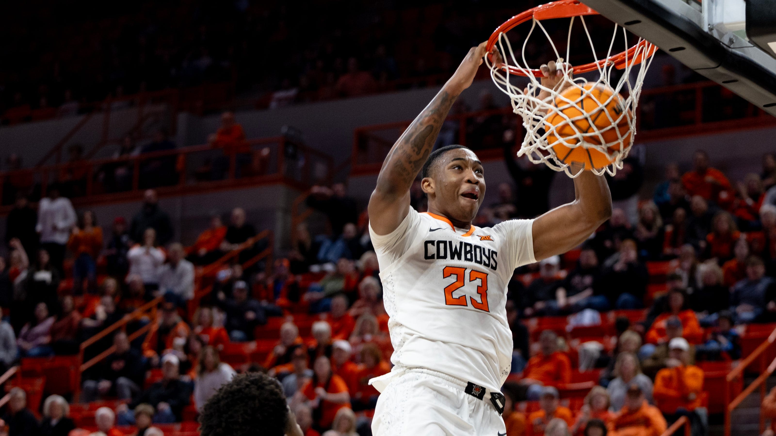 Former Oklahoma State center Brandon Garrison commits to Kentucky basketball