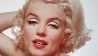 "Last Sitting" photos of Marilyn Monroe showcased at Sotheby's Palm Beach