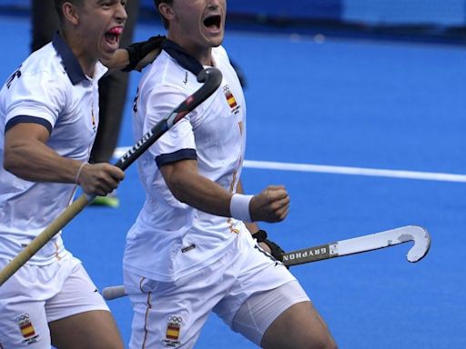 España consigue un balsámico triunfo ante la mismísima campeona del mundo