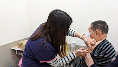 新冠疫情升溫 新北開設19場疫苗社區接種站