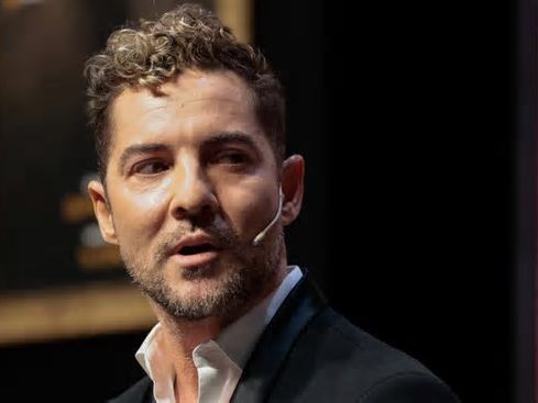 Los 3 tormentos de David Bisbal: de la salud de su hermano y su padre a la encrucijada con Elena Tablada