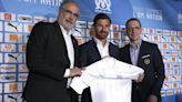 Zubizarreta será director deportivo del Porto si Villas-Boas es presidente