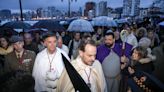 VÍDEO: así se ha vivido el vía crucis del Jueves Santo en Gijón