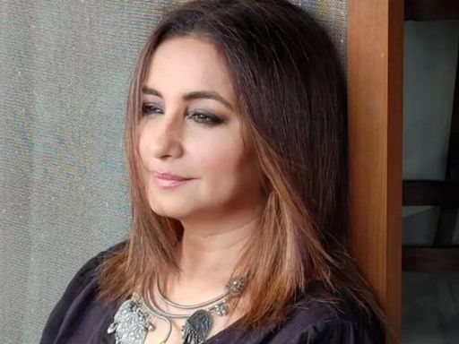 Divya Dutta talks about her childhood | - Times of India