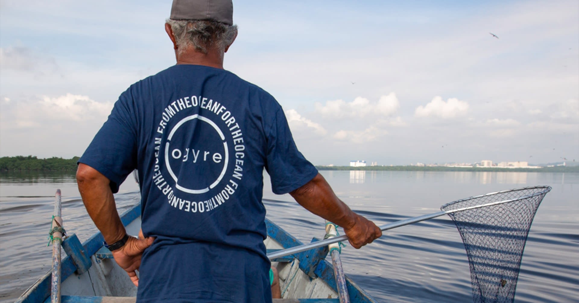 Fishing for litter: the fight to lift wages for plastic waste pickers in Brazil