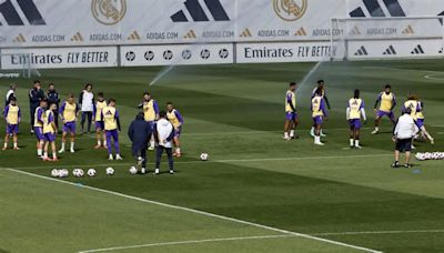 Bola de campeonato de Liga para el Real Madrid antes del Bayern