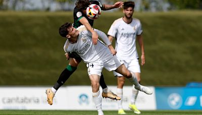 El Córdoba se queda con Álex Sala tras rescindir en el Girona