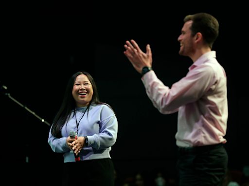 Maa Vue, known as the 'Hmong Adele,' collaborates with Appleton North High School choir