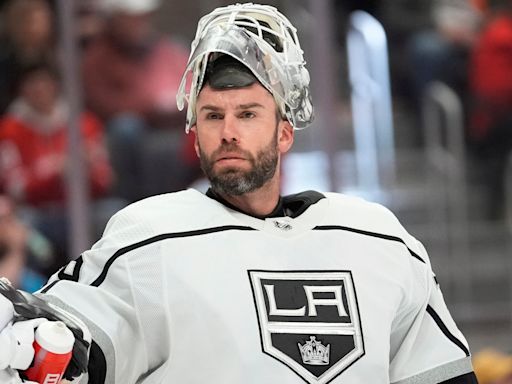 Cam Talbot finds 'right fit' with Red Wings, eager for competition in net