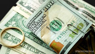 El Gobierno minimizó el aumento del dólar blue y descartó que se traslade a precios