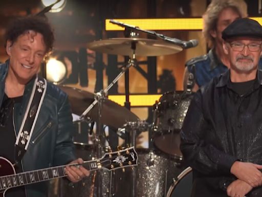 See 'AGT' Winner Richard Goodall's Emotional Video With Journey Star Neal Schon