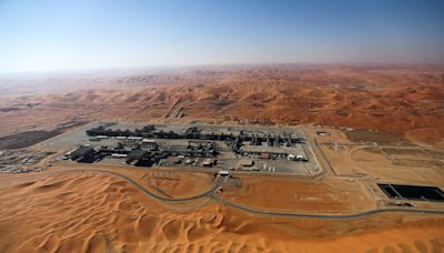 Saudi Arabia is selling Aramco shares to fund its megaprojects