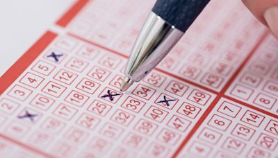 Hombre gana 120,000 en la lotería jugando números viejos - El Diario NY