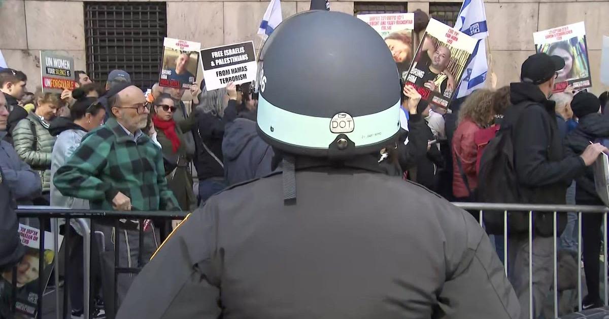 Columbia University protest met with pro-Israel rally. Here's where the campus negotiations stand.