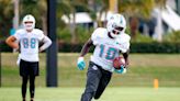 Dolphins’ McDaniel addresses injuries to Hill, Howard and gives Tua Tagovailoa update