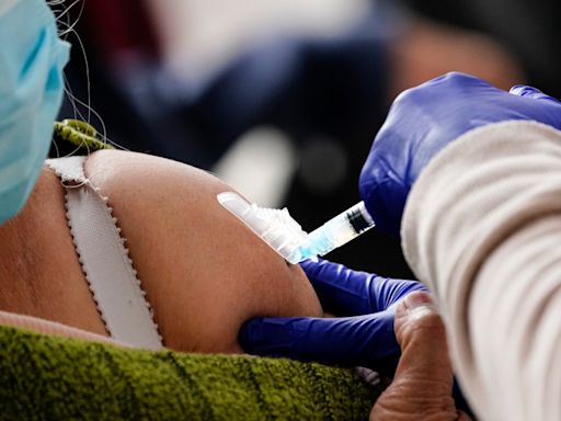 CDC dan nuevas recomendaciones para vacunas de Covid-19 y gripe - El Diario NY