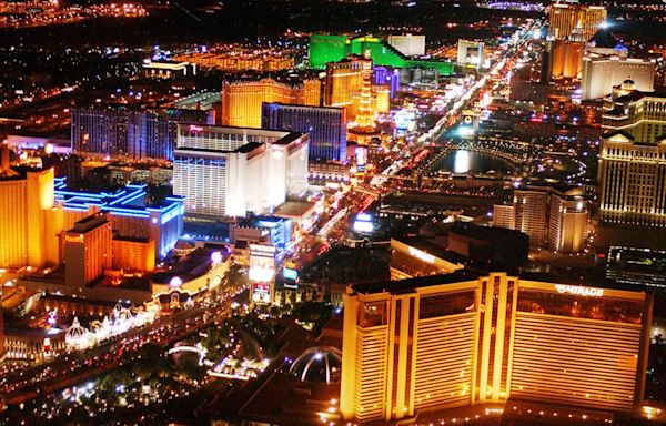 Las Vegas Strip casino signs huge rock band for exclusive shows