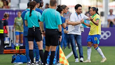 CBF entra com recurso no TAS para ter Marta na semifinal do futebol feminino, diz site | GZH