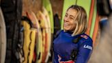 Laura Coviella, pionera en el templo del surf de olas grandes de Nazaré: “Si entras en pánico, el mar te puede matar”