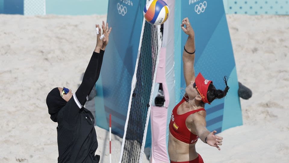 Egyptian women’s beach volleyball team slams French hijab ban after Olympic match