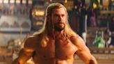 Elsa Pataky cree que Chris Hemsworth se puso demasiado musculoso para “Thor: Love and Thunder”